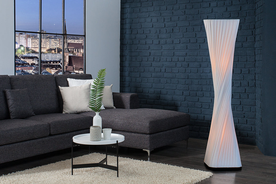 Stehleuchte New York X120cm weiss