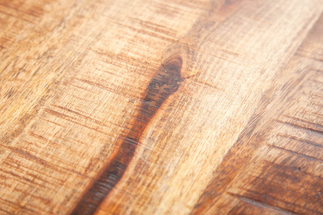 Sitzbank Blacksmith im hellen Wohnraum