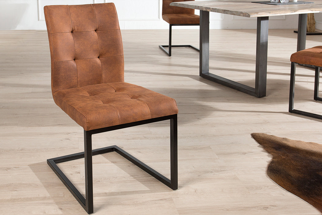Freischwinger Cambridge Cognac Eisen