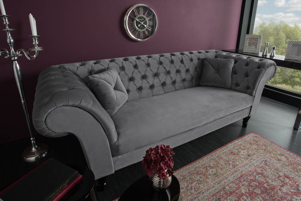 Sofa New York Chesterfield 225cm Samt silbergrau
