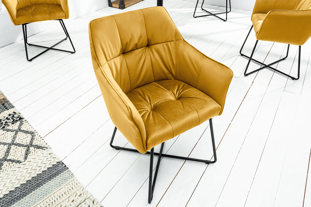 Stuhl Penthouse Samt senfgelb mit Armlehne