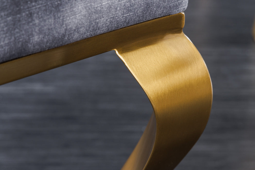 Stuhl Barock grau mit Löwenkopf gold