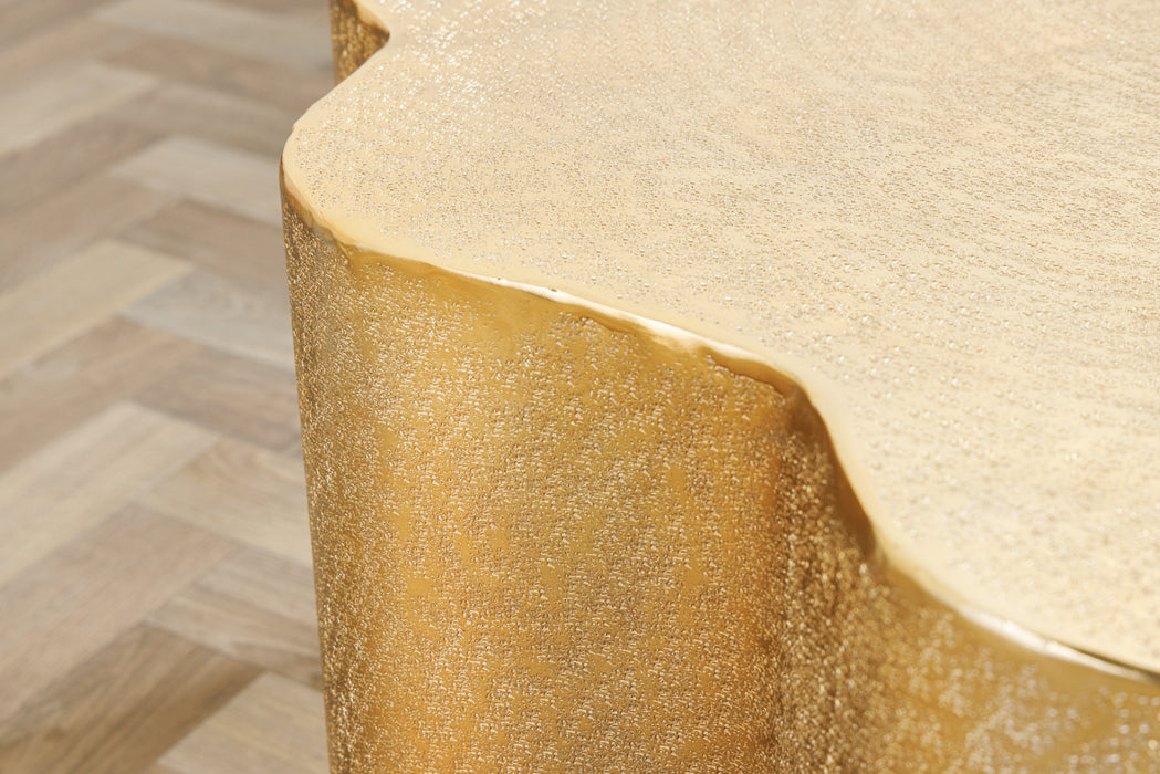 Couchtisch Natural Eastward 70cm gold